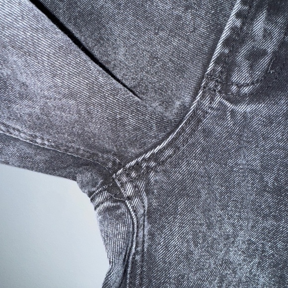 White Fox Boutique Rock Your Body High Waist Straight Tapered Mom Jeans XXS - Picture 5 of 7